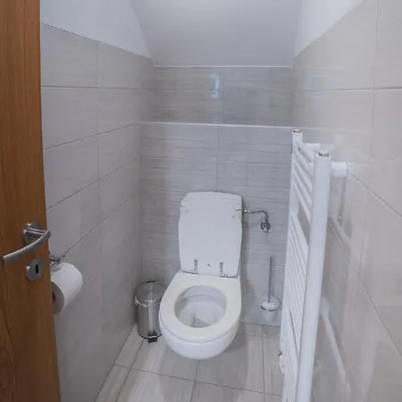 Apartma Lida 2 *